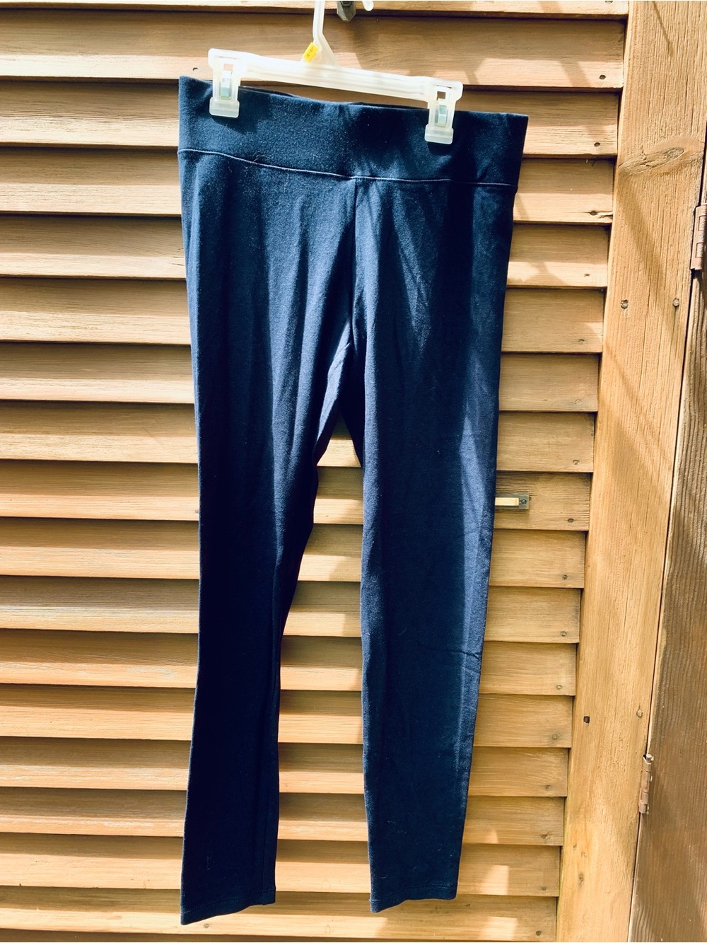 HUE Navy Blue Leggings with Branded Tag